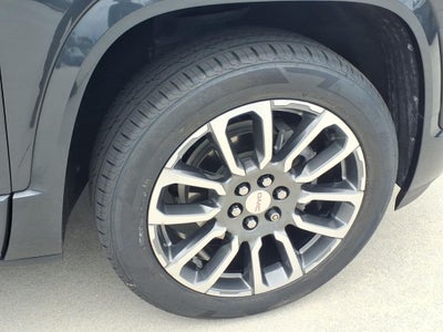 2022 GMC Acadia Denali