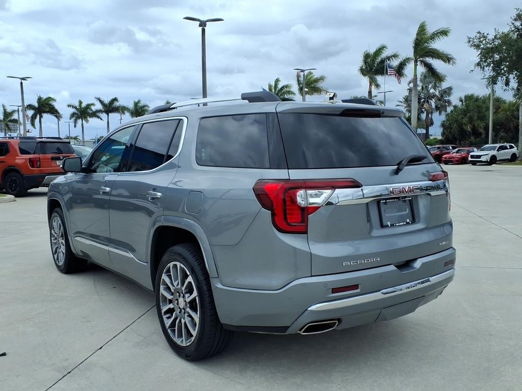 2023 GMC Acadia Denali