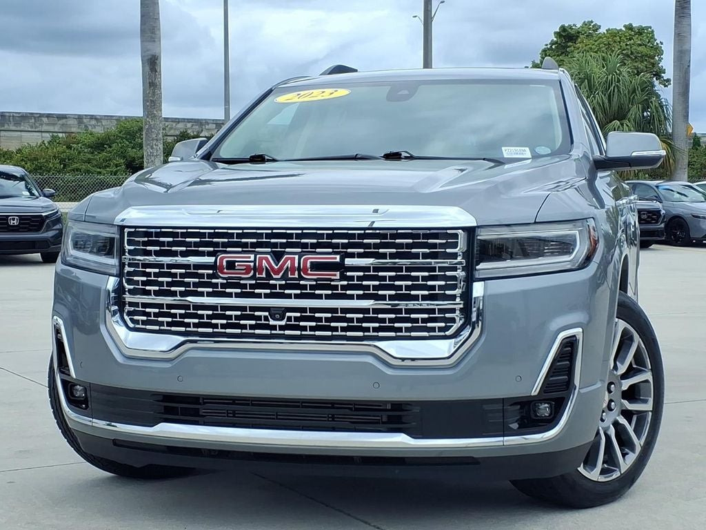 2023 GMC Acadia Denali