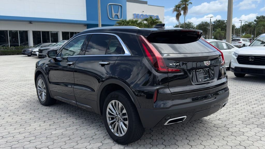 2024 Cadillac XT4 Premium Luxury