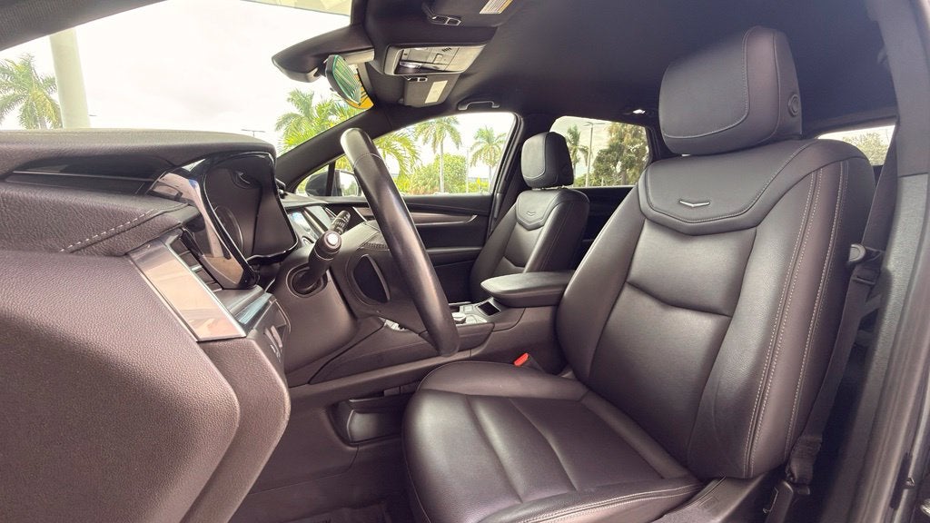 2023 Cadillac XT5 Luxury