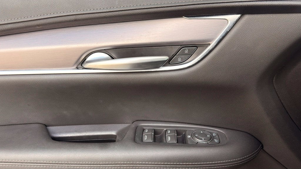 2023 Cadillac XT5 Luxury