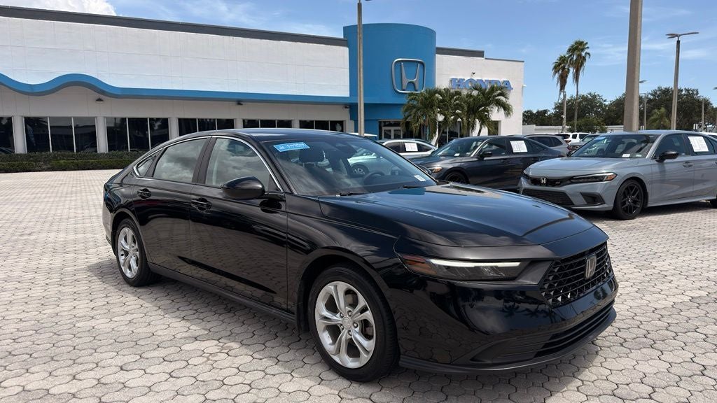 2023 Honda Accord LX - Photo 14