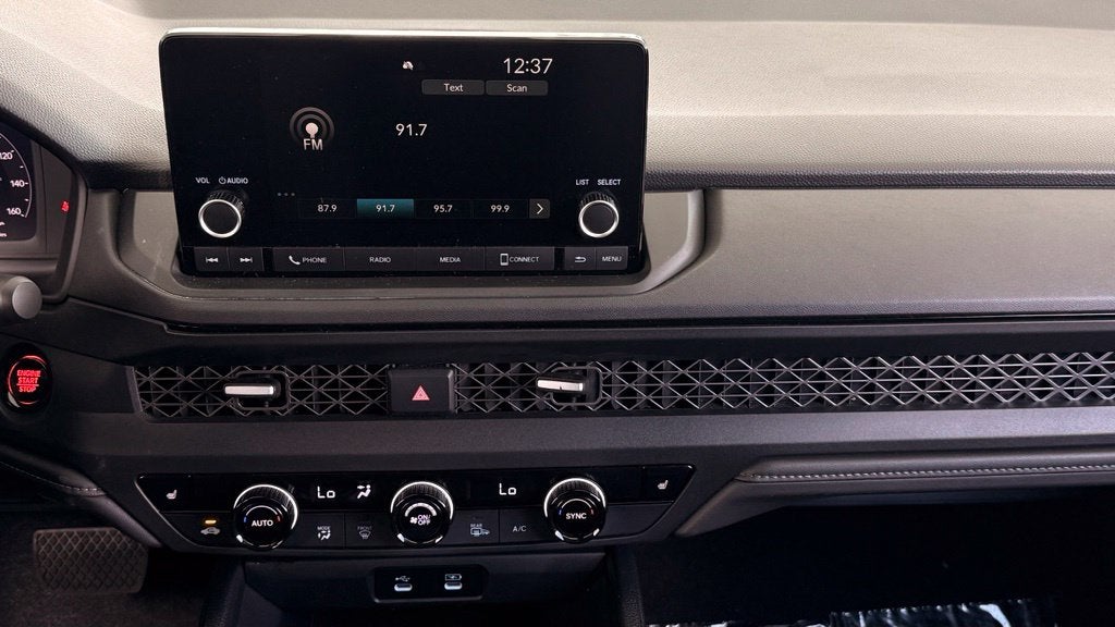 2025 Honda Accord SE - Photo 23