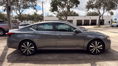 2021 Nissan Altima 2.5 SR