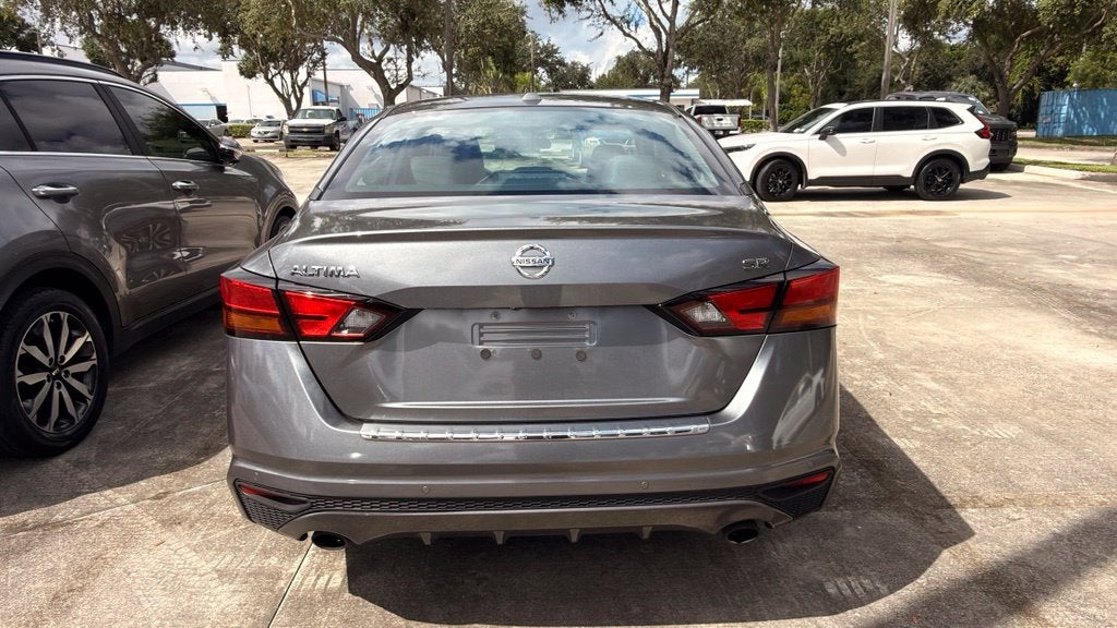 2021 Nissan Altima 2.5 SR