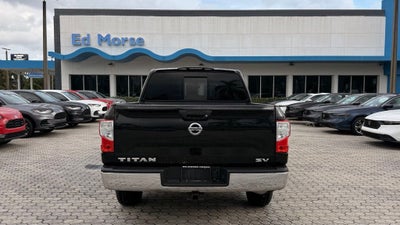 2017 Nissan Titan SV