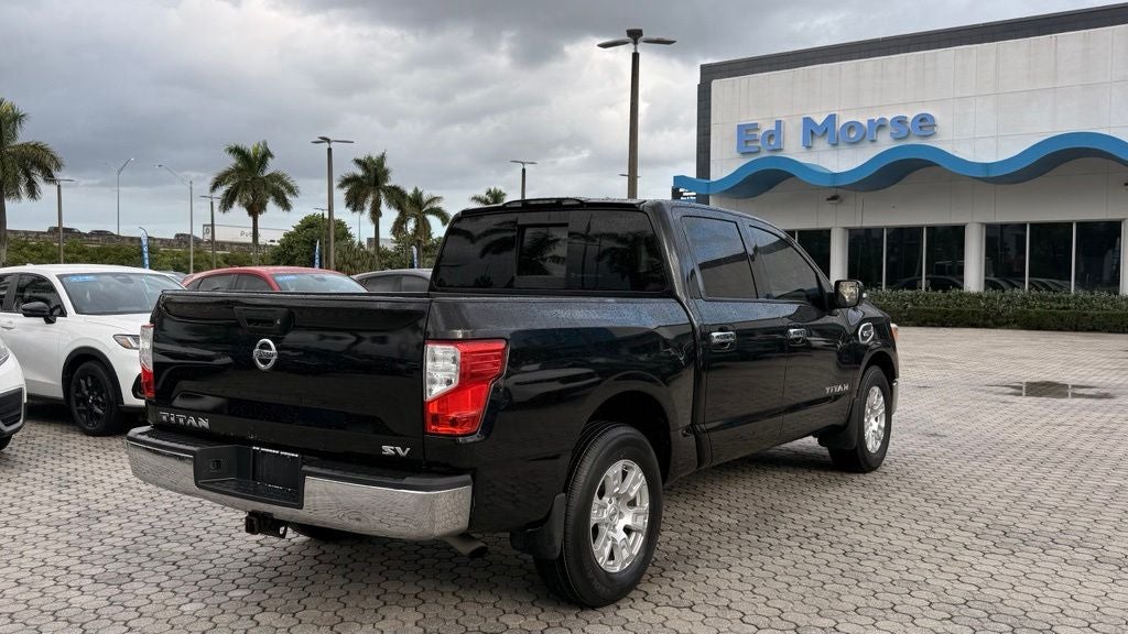 2017 Nissan Titan SV