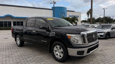 2017 Nissan Titan SV