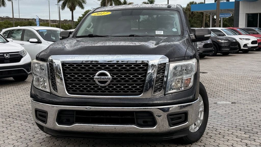 2017 Nissan Titan SV