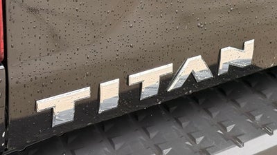 2017 Nissan Titan SV