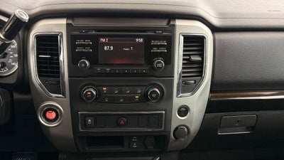 2017 Nissan Titan SV
