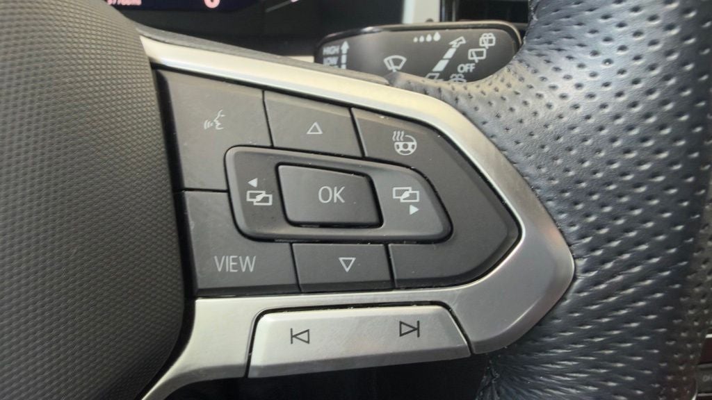 2022 Volkswagen Atlas Cross Sport 3.6L V6 SEL Premium R-Line