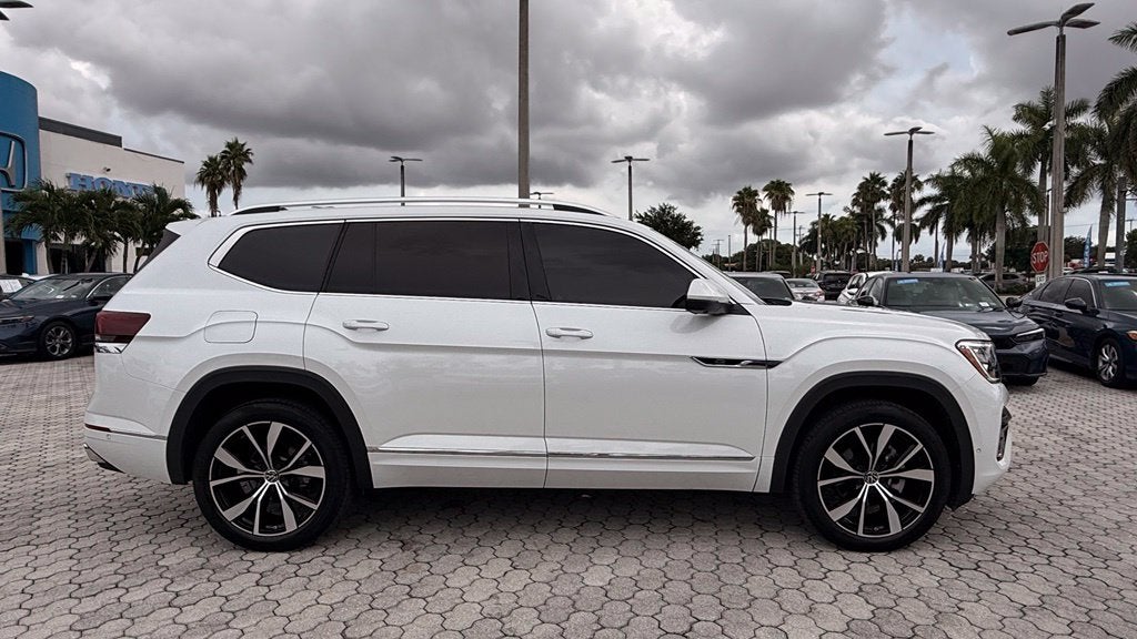 2025 Volkswagen Atlas 2.0T SEL Premium R-Line