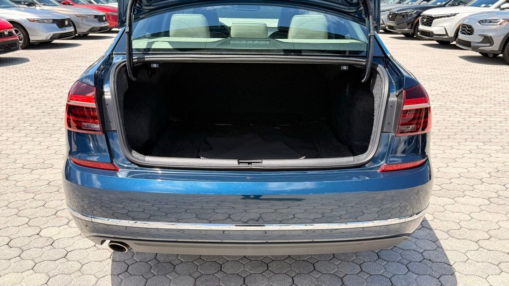 2018 Volkswagen Passat 2.0T SE