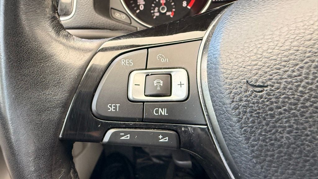 2018 Volkswagen Passat 2.0T SE