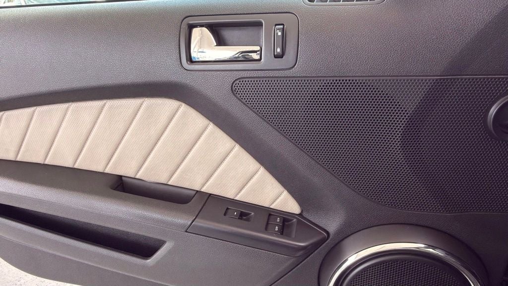 2014 Ford Mustang V6 Premium