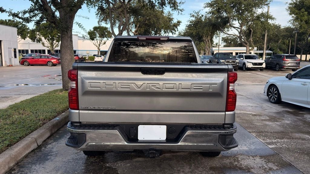 2025 Chevrolet Silverado 1500 LT