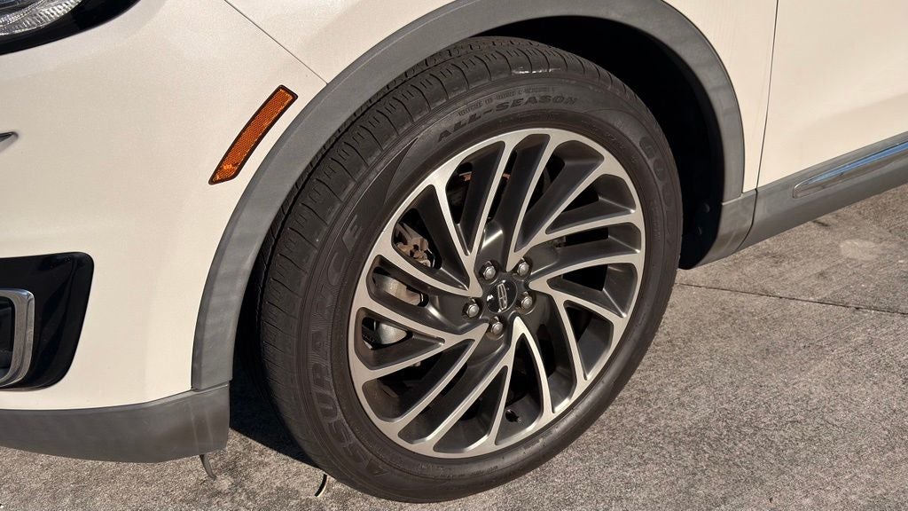 2019 Lincoln Nautilus Reserve