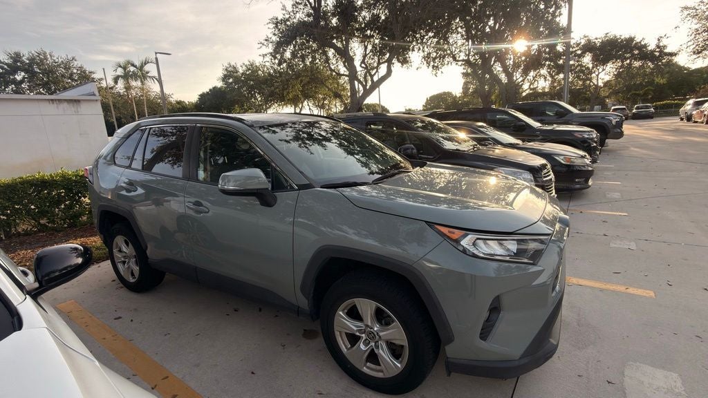 2021 Toyota RAV4 XLE