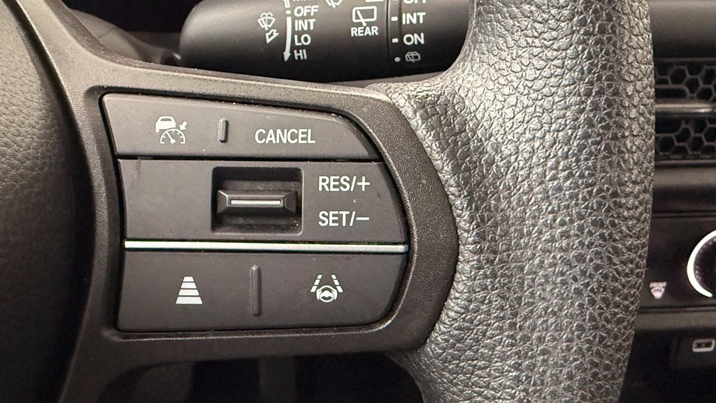 2025 Honda HR-V LX
