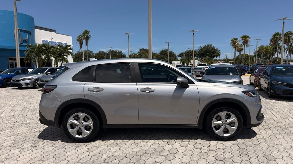 2025 Honda HR-V LX