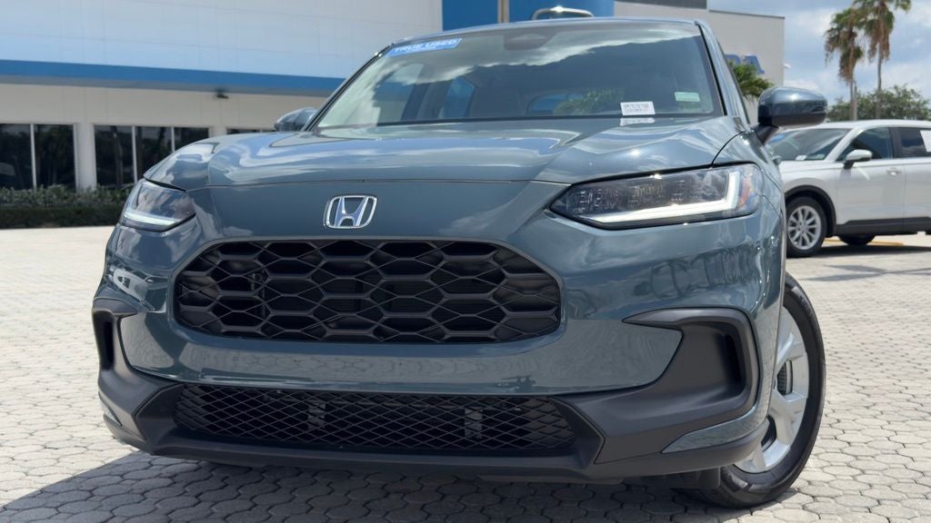 2025 Honda HR-V LX