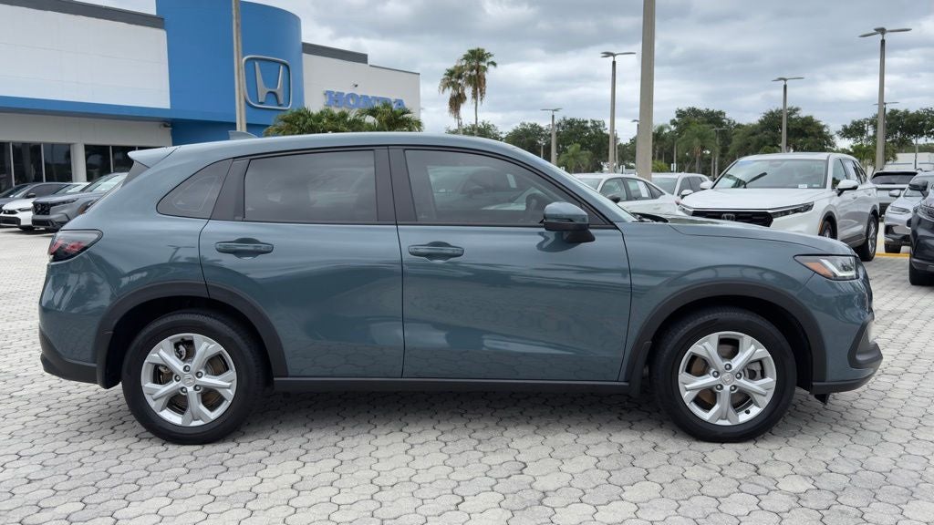 2025 Honda HR-V LX