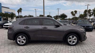 2025 Honda HR-V LX