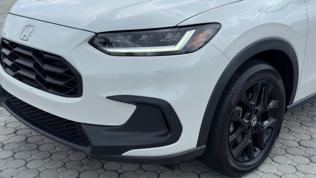 2025 Honda HR-V Sport - Photo 14