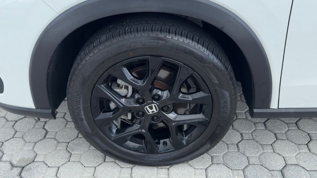 2025 Honda HR-V Sport - Photo 17