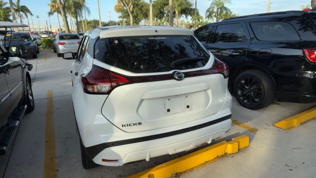 2021 Nissan Kicks S