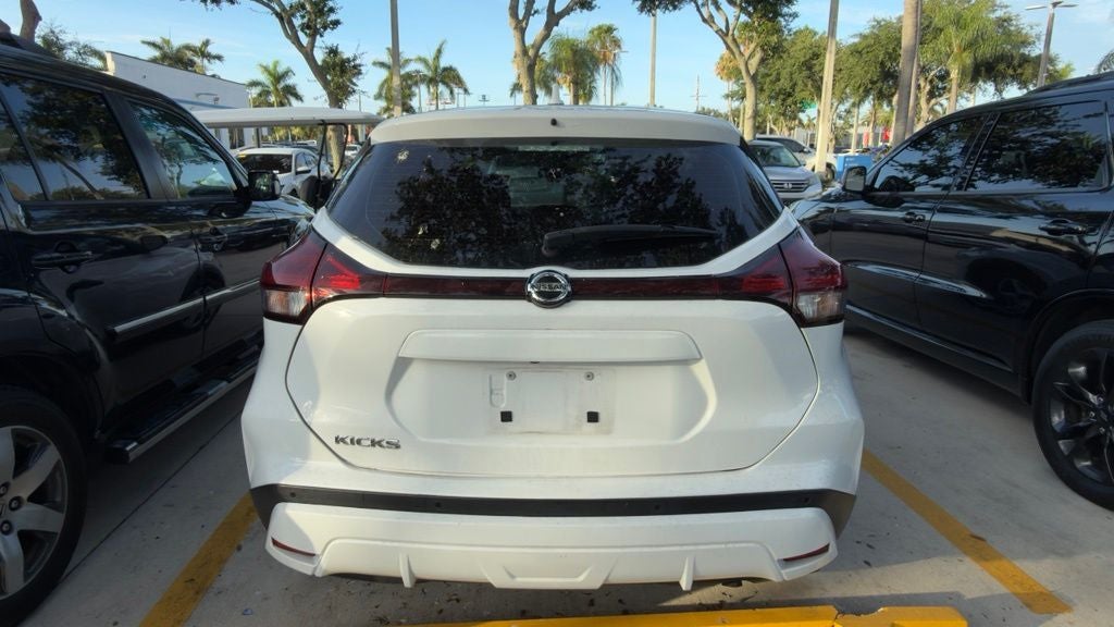 2021 Nissan Kicks S