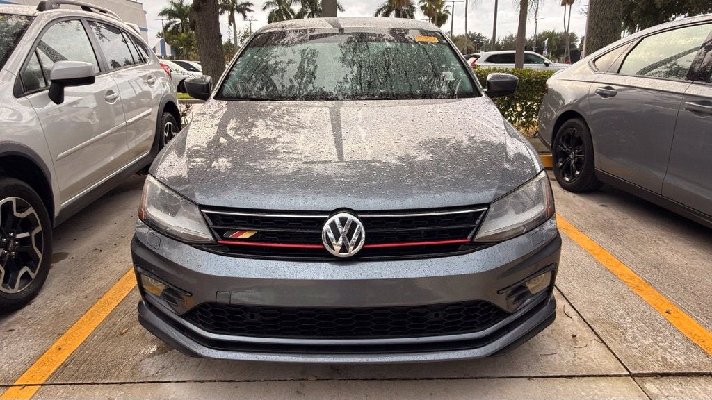 3VW2B7AJ5HM372085