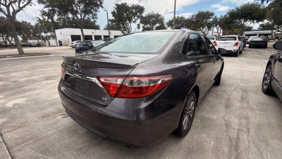 2017 Toyota Camry SE