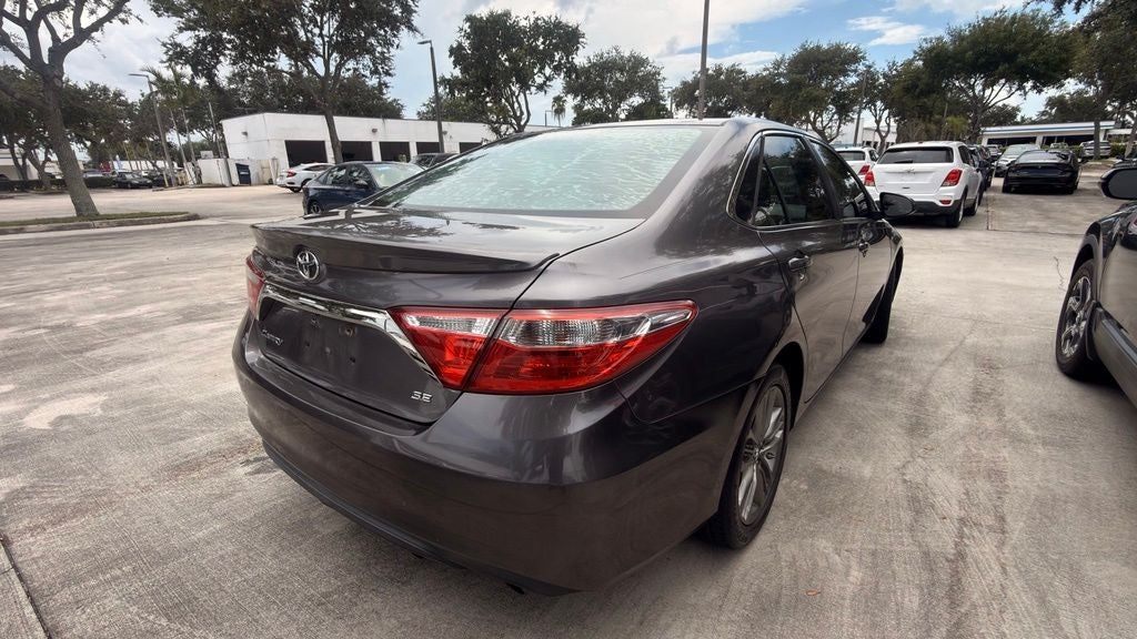 2017 Toyota Camry SE