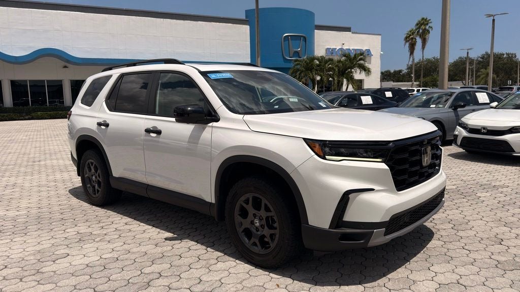 2025 Honda Pilot TrailSport - Photo 16