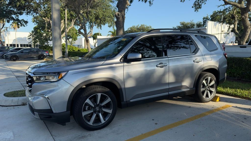 2025 Honda Pilot Touring