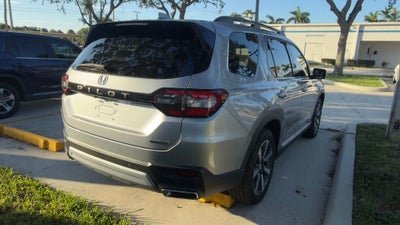 2025 Honda Pilot Touring