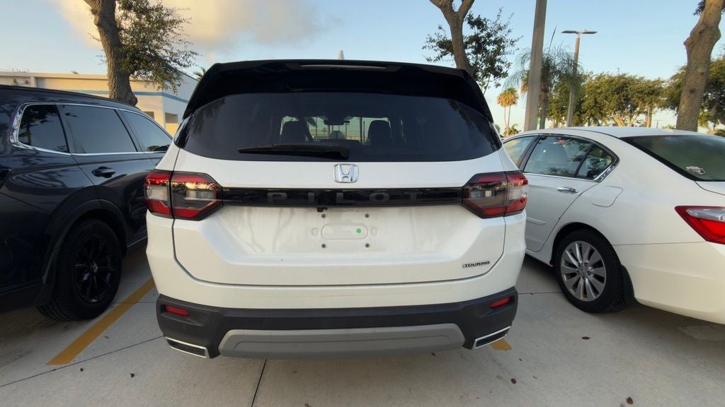 2024 Honda Pilot Touring