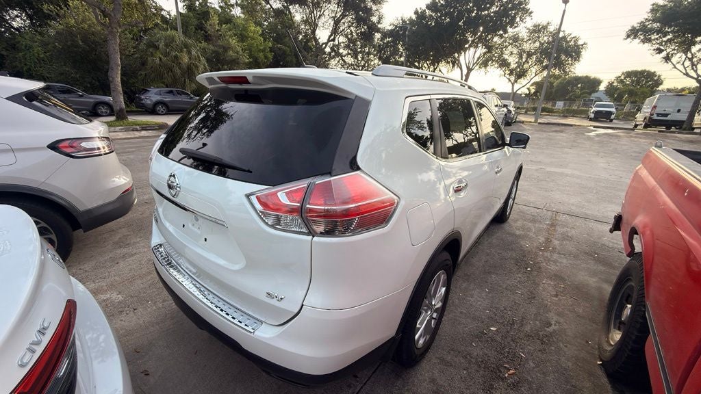 2016 Nissan Rogue SV