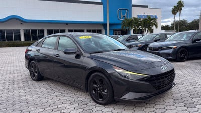 2022 Hyundai Elantra SEL
