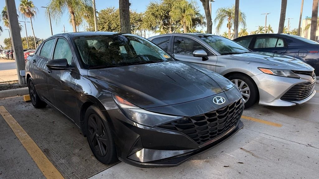 2022 Hyundai Elantra SEL