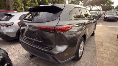 2020 Toyota Highlander LE