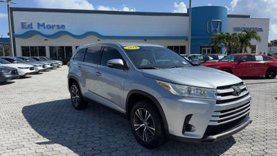 2019 Toyota Highlander LE