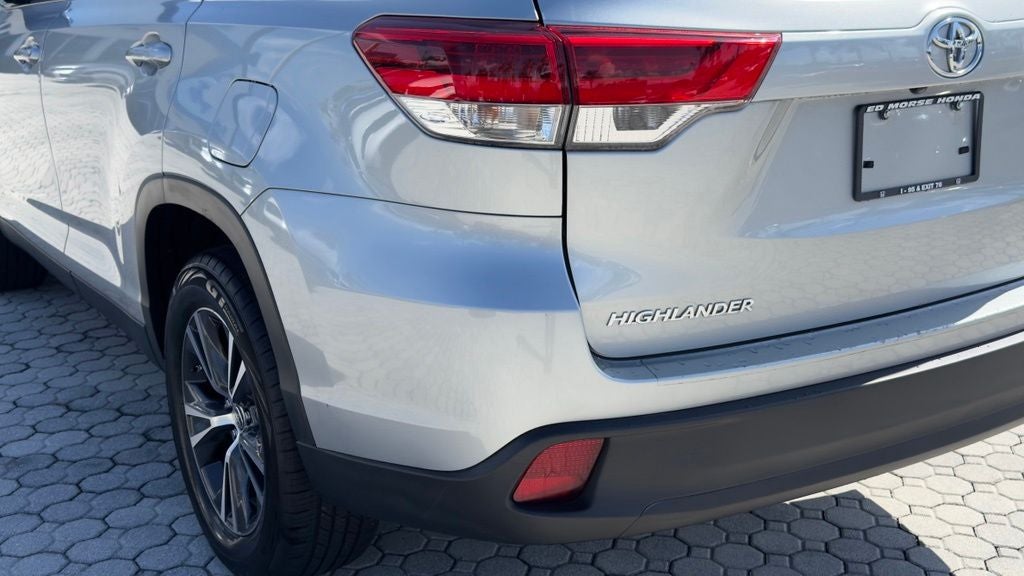 2019 Toyota Highlander LE