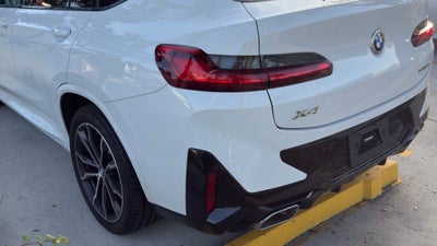 2022 BMW X4 xDrive30i