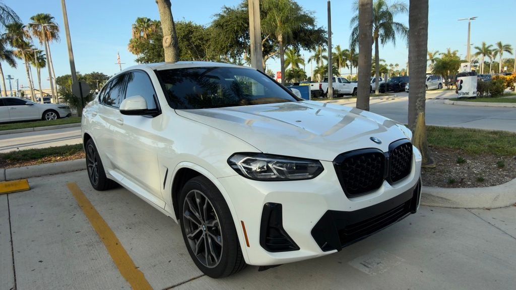 2022 BMW X4 xDrive30i
