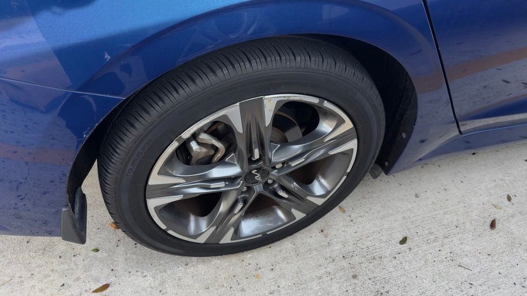 2022 Kia K5 EX
