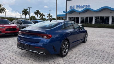 2022 Kia K5 EX